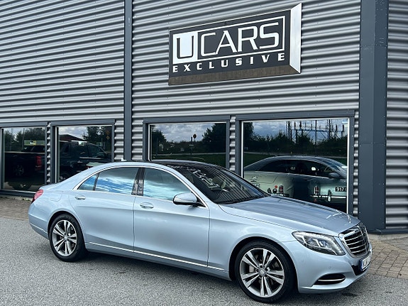 Mercedes-Benz S400 2 of 13