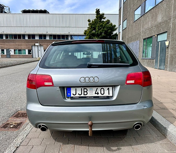 Audi A6 12 of 12