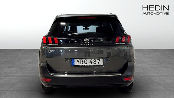 Peugeot 5008 7 of 11