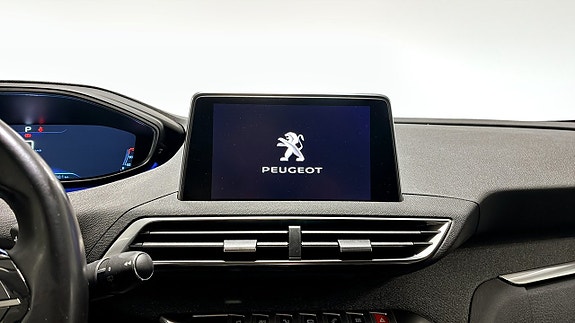 Peugeot 5008 11 of 11