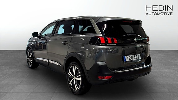 Peugeot 5008 2 of 11