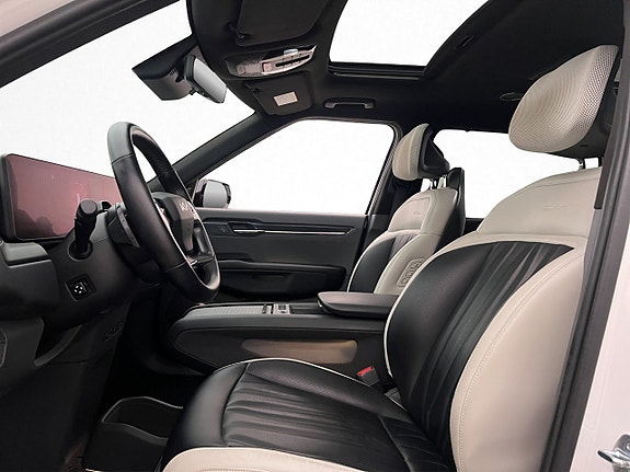Kia EV9 13 of 30