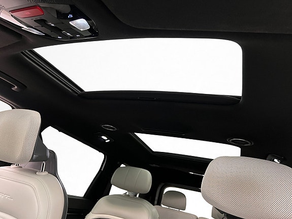 Kia EV9 14 of 30