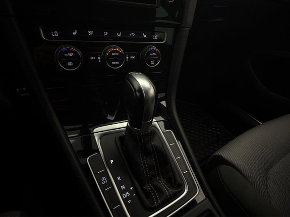 Volkswagen Golf I 17 of 28