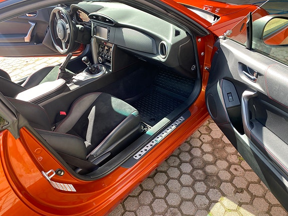 Toyota GT86 3 of 8