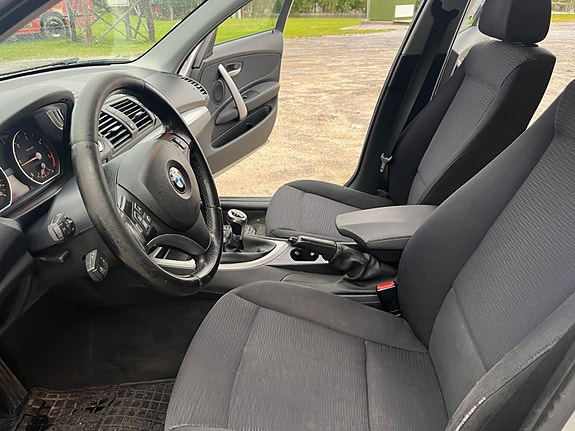 BMW 118d 6 of 14
