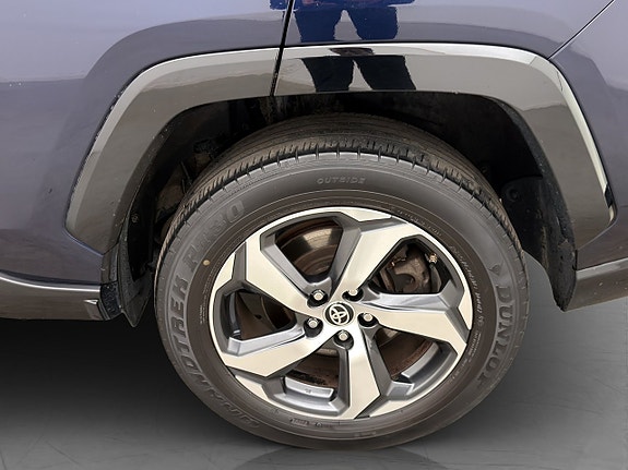 Toyota RAV4 28 of 30