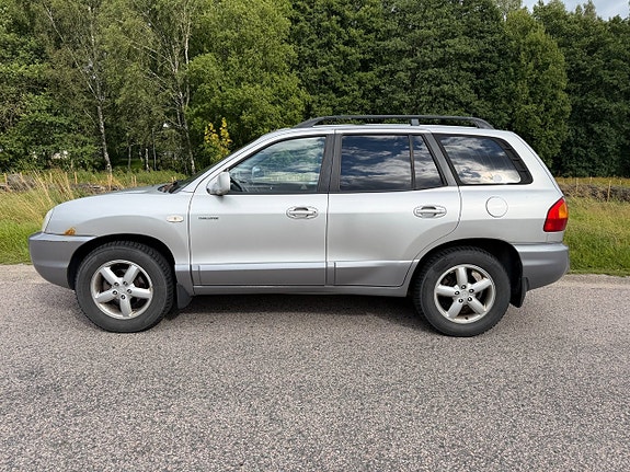 Hyundai Santa Fe 3 of 6