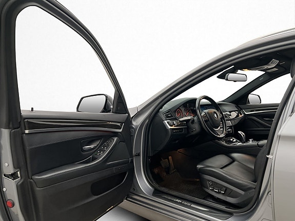 BMW 535i 11 of 30