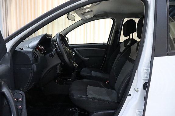 Dacia Duster 16 of 26