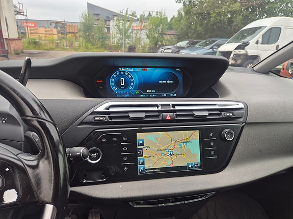 Citroen Grand C4 Picasso 9 of 11