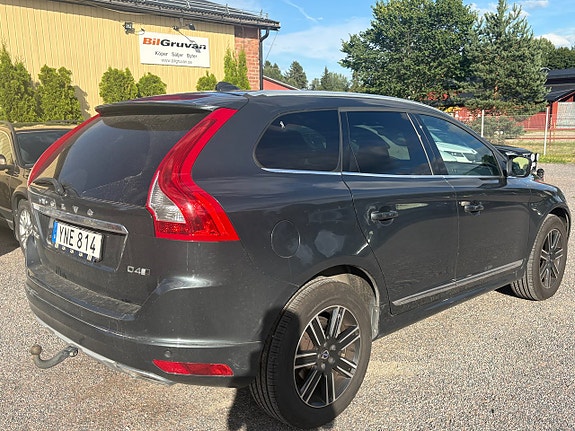 Volvo XC60 3 of 9