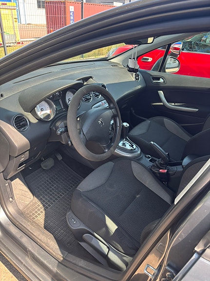 Peugeot 308 5 of 13