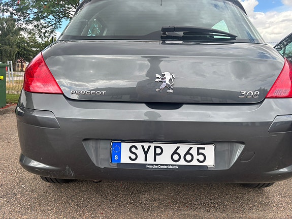 Peugeot 308 11 of 13