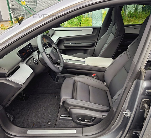 Polestar 4 15 of 27