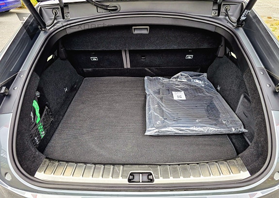 Polestar 4 12 of 27