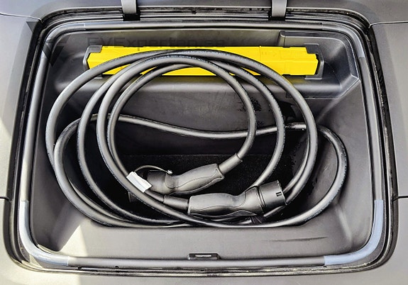 Polestar 4 11 of 27