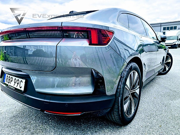 Polestar 4 9 of 27