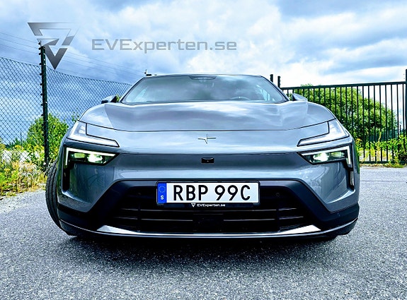 Polestar 4 4 of 27