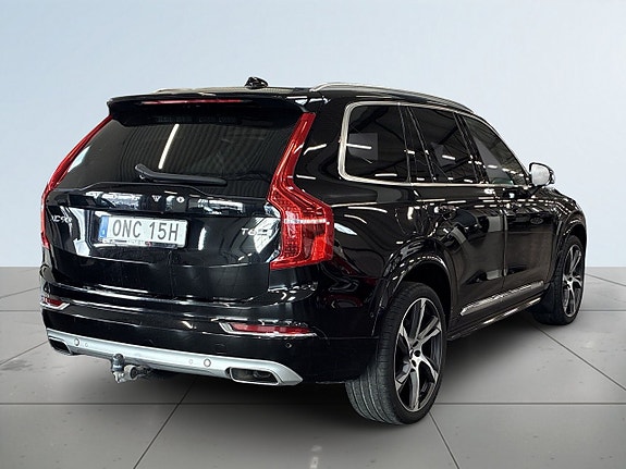 Volvo XC90 6 of 26