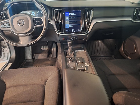 Volvo V60 6 of 12