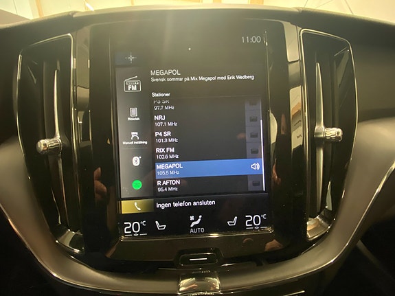 Volvo XC60 15 of 20