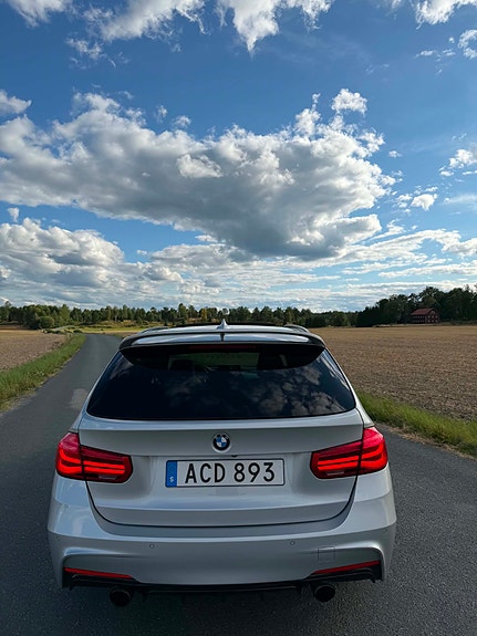 BMW 340i 4 of 12