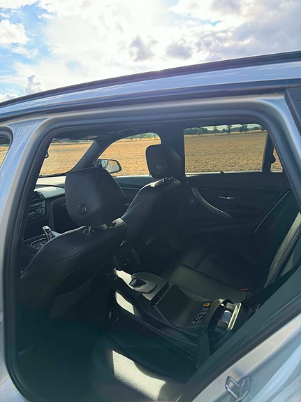BMW 340i 10 of 12