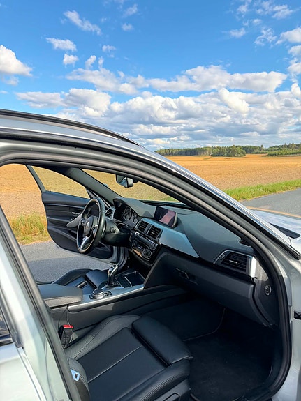 BMW 340i 12 of 12