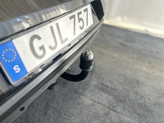 Volvo V40 8 of 21