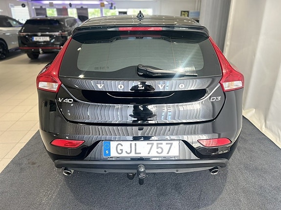 Volvo V40 6 of 21