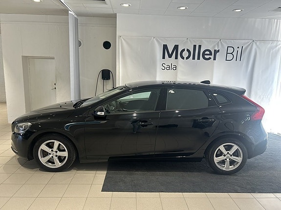 Volvo V40 3 of 21