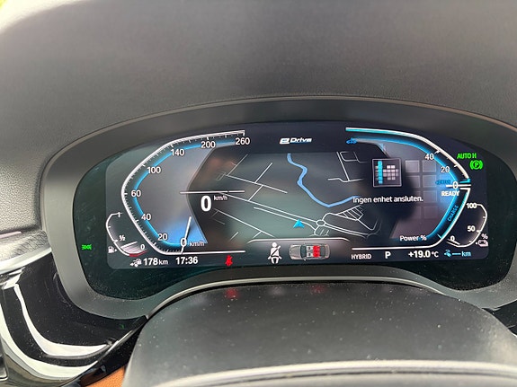 BMW 530e 16 of 21