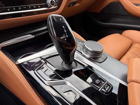 BMW 530e 12 of 21