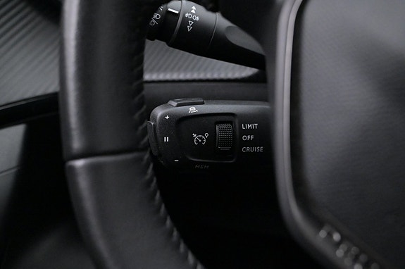 Peugeot e-2008 8 of 27