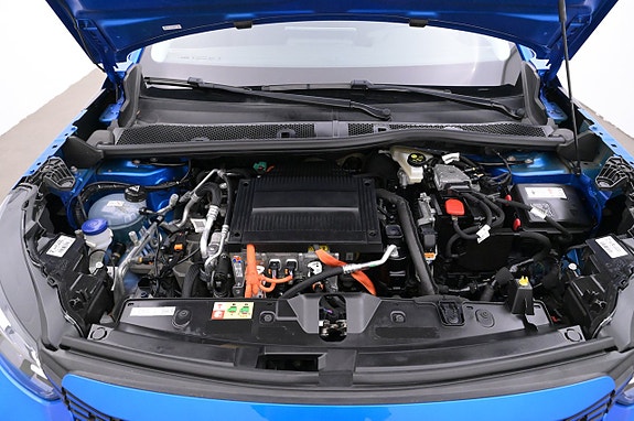 Peugeot e-2008 26 of 27