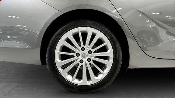 Opel Insignia 9 of 14