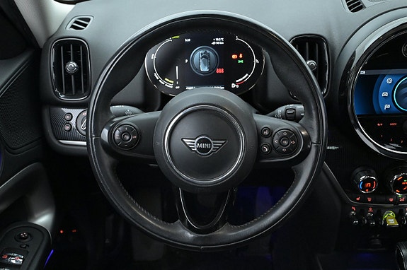 MINI Countryman Cooper SE 7 of 27