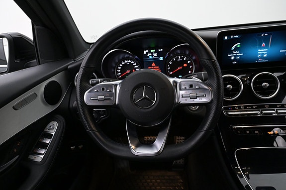 Mercedes-Benz GLC300 e 7 of 27