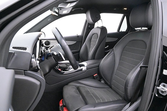 Mercedes-Benz GLC300 e 9 of 27
