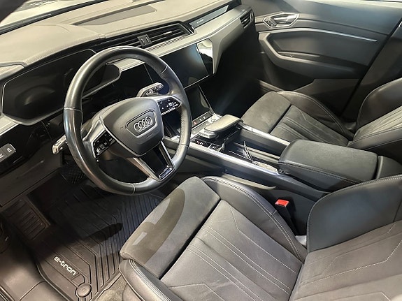 Audi Q8 e-tron 9 of 15