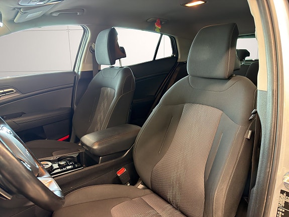 Kia Sportage 10 of 26