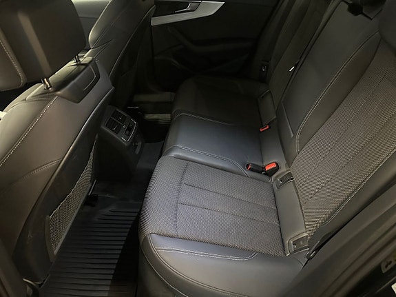 Audi A4 13 of 15
