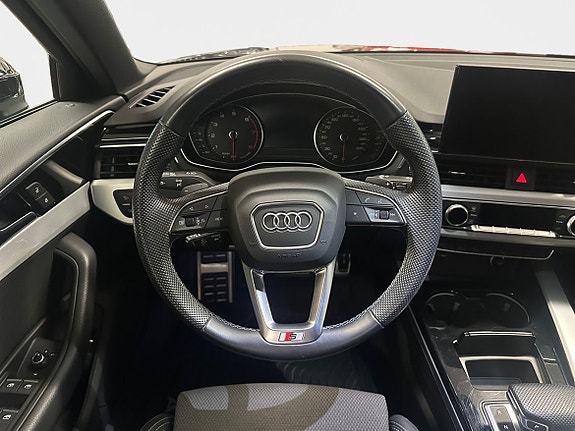 Audi A4 12 of 15