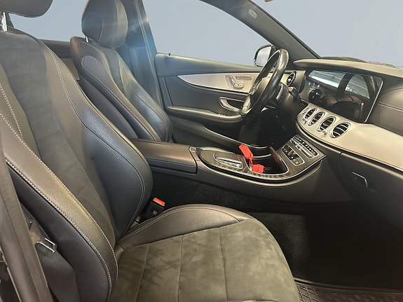 Mercedes-Benz E300 10 of 20