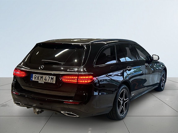 Mercedes-Benz E300 6 of 20
