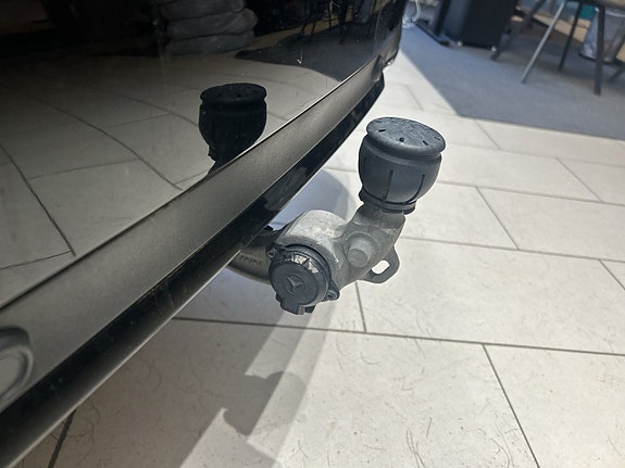 Mercedes-Benz E300 18 of 20