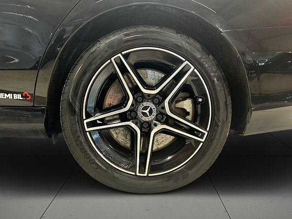 Mercedes-Benz E300 14 of 20