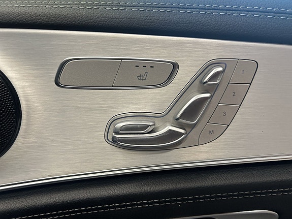 Mercedes-Benz E300 17 of 20
