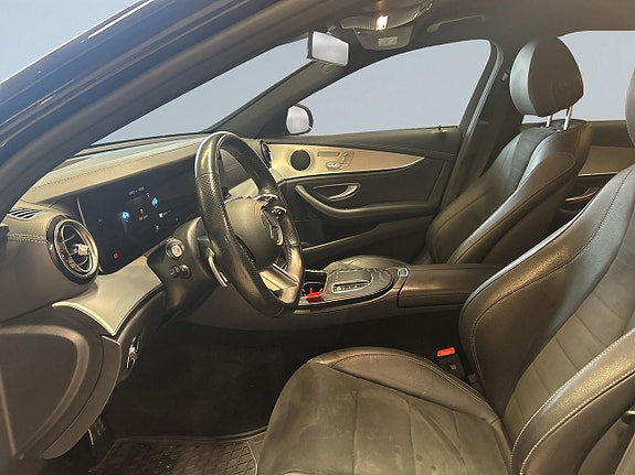 Mercedes-Benz E300 7 of 20